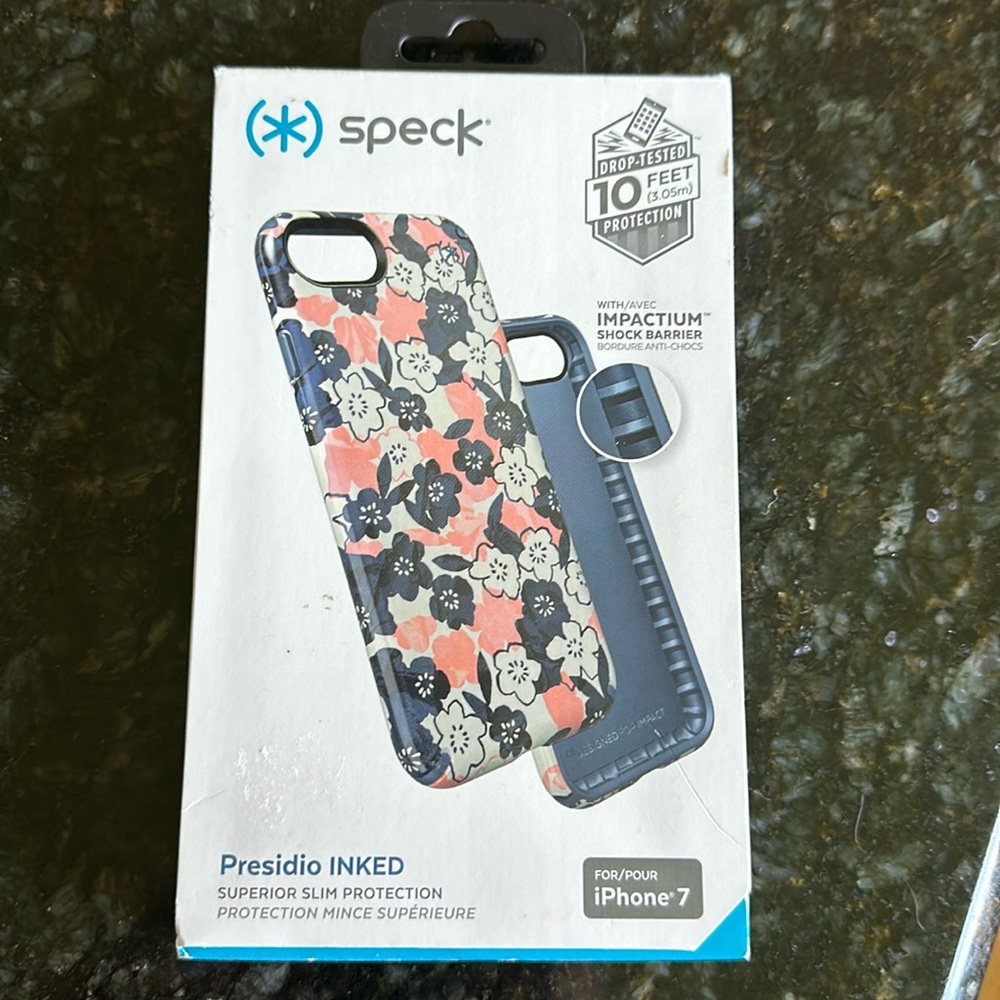 iPhone 7 speck case